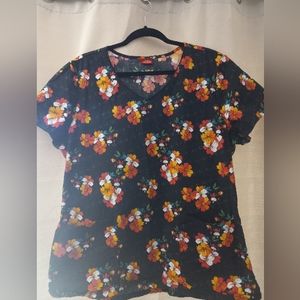 Dickies black/floral scrub top size M/L